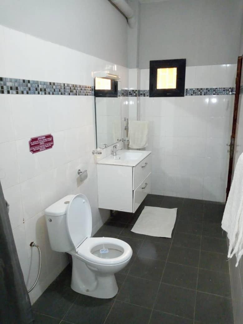 Residence Hoteliere Olympus Dakar Exterior photo